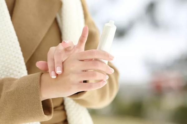 Холод: польза и вред для кожи