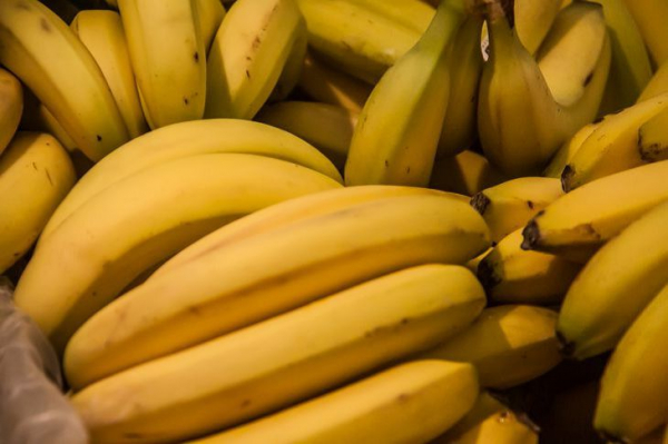 Шесть продуктов, с которыми нельзя есть бананы: запомните раз и навсегда