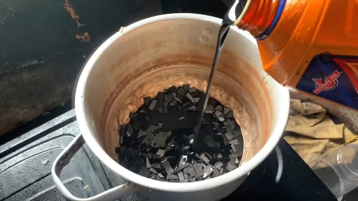 Как сделать бесплатную жидкость для гидроизоляции из старой камеры и отработки Как сделать бесплатную жидкость для гидроизоляции из старой камеры и отработки