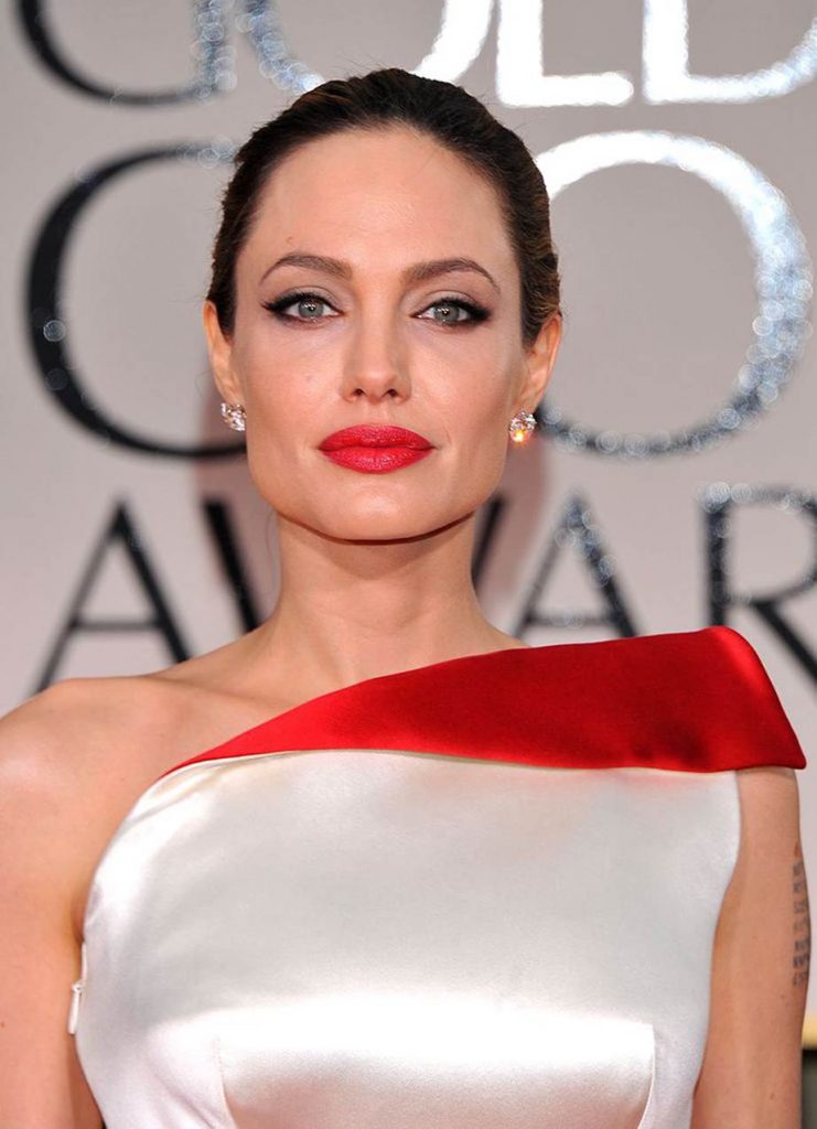 Анджелина Джоли озабочена своей внешностью