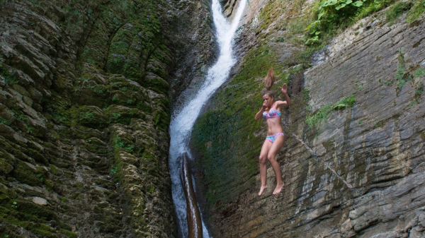 В Сочи туристам открыли доступ к водопаду Поликаря — самому высокому на курорте