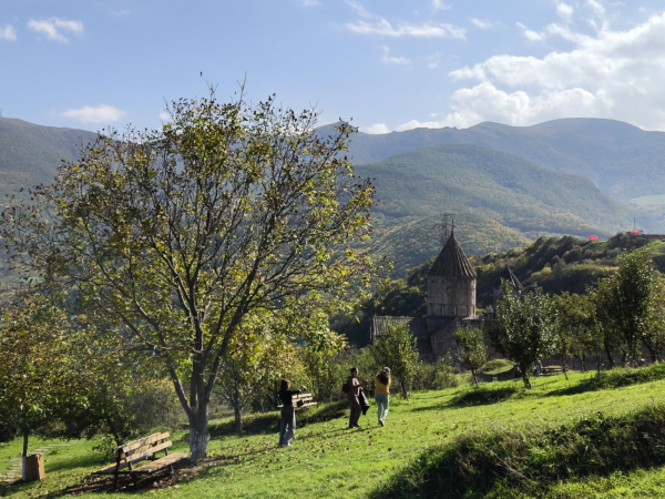 Экскурсия в монастырь Татев: канатная дорога, водопад Шаки, винодельня Арени