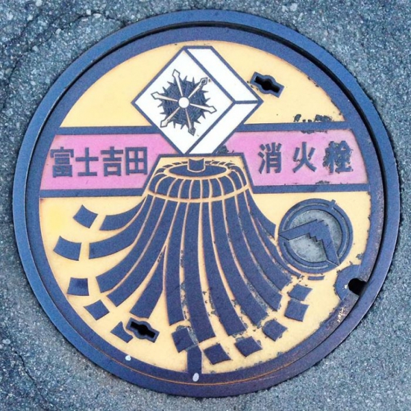 Красота под ногами: красивейшие канализационные люки из Японии