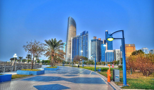 ОАЭ в апреле: по-настоящему теплый прием
