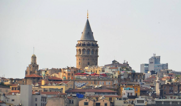 Стамбул в ноябре: город контрастов в осенней дымке