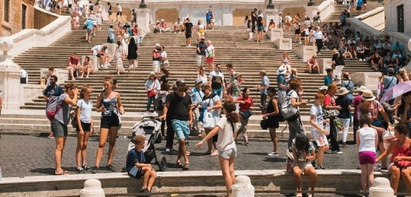 В каких городах Европы число туристов превышает количество местных жителей