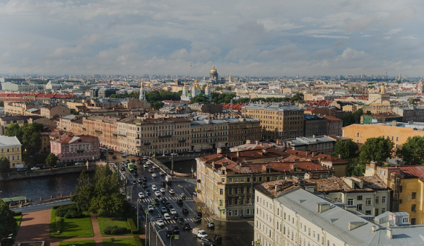 В Петербурге на майские праздники взлетели цены на апартаменты в центре